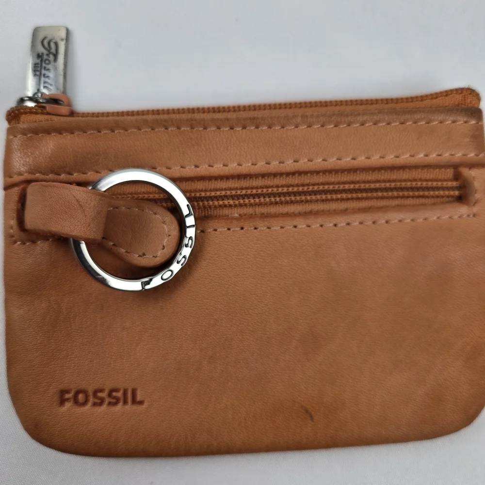 Fossil Women’s 1 Wristlet Accordion Coated Canvas B/W With Leather Coin Purse